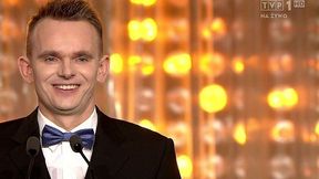 Gala Mistrzów Sportu 2014 - Cegielski wręcza statuetkę Kasprzakowi
