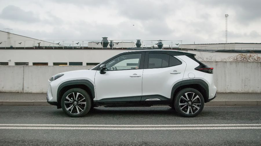 Toyota Yaris Cross to jedno z najpopularniejszych nowych aut w Polsce