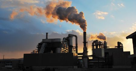Emisja CO2. Francja wzywa świat do redukcji gazów cieplarnianych