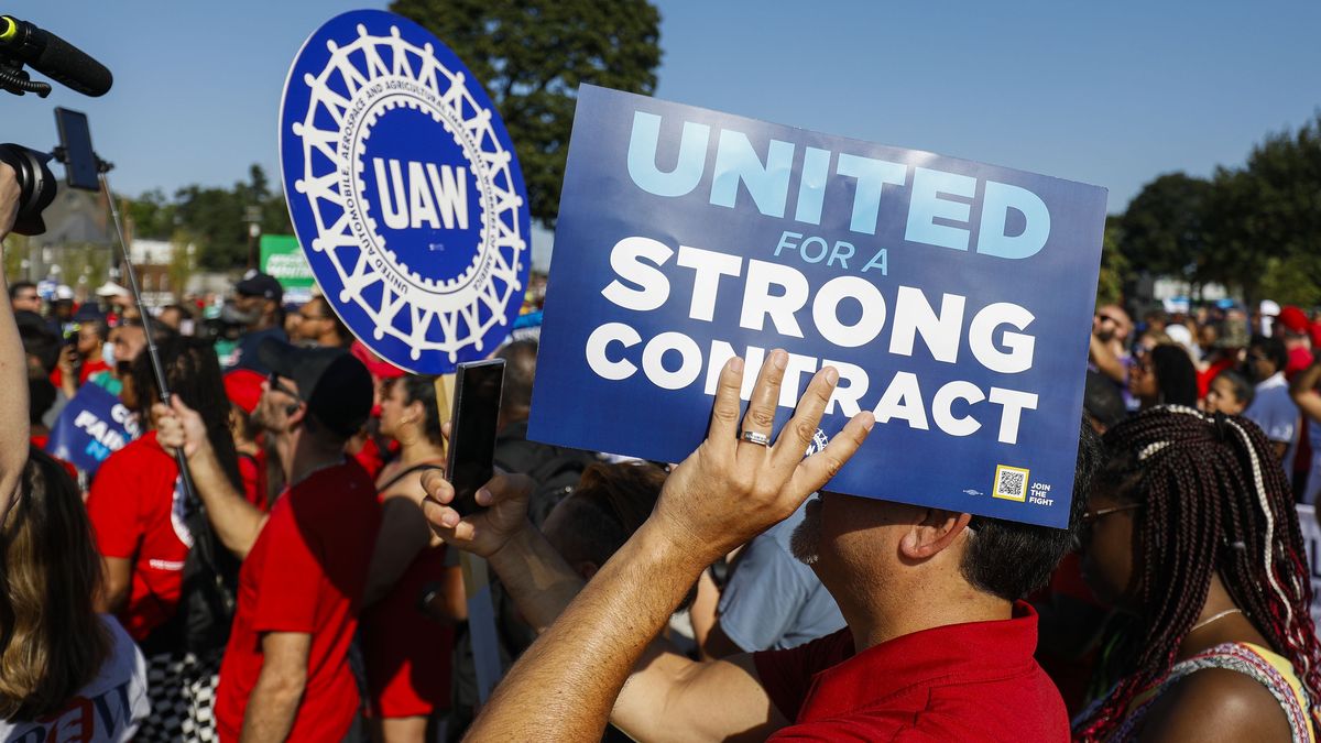 DETROIT, MICHIGAN - SEPTEMBER 4: United Auto Workers members and others gather for a rally after marching in the Detroit Labor Day Parade on September 4, 2023 in Detroit, Michigan. The theme of this year's Parade is, "Labor United Stronger Than Ever!". The UAW is currently in contract negotiations with the Big Three automakers Ford, General Motors, and Stellantis, and the current UAW contract expires September 14th. (Photo by Bill Pugliano/Getty Images)