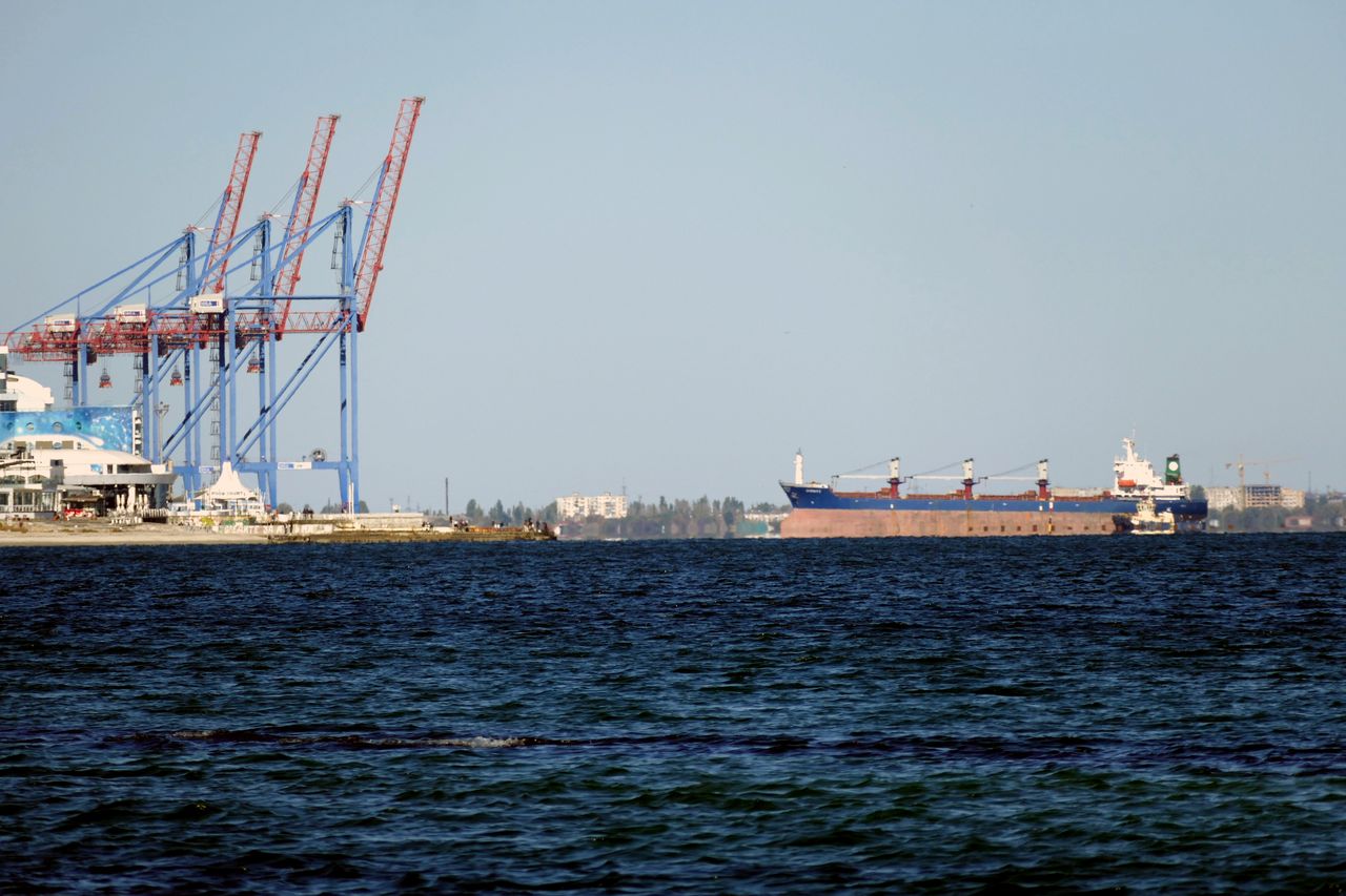 Russian attacks on ports in Ukraine have increased the insurance costs for ships.