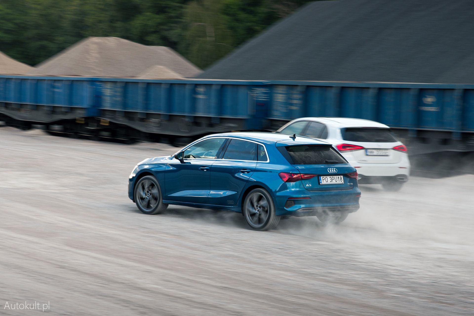 Mercedes A250e vs Audi A3 35 TDI