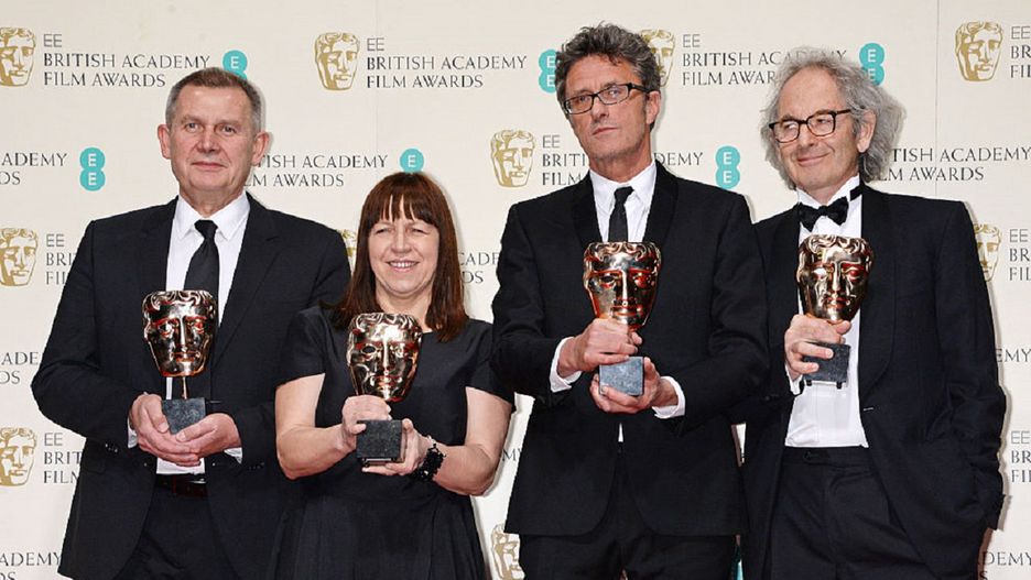 Od lewej: Piotr Dzięcioł, Ewa Puszczyńska, Paweł Pawlikowski i Eric Abraham z Nagrodami Brytyjskiej Akademii Filmowej
