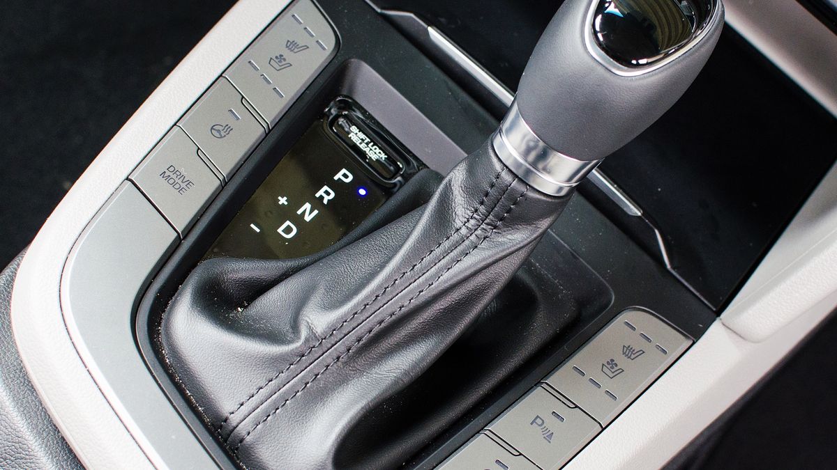 Z automatycznej skrzyni biegów też trzeba umieć korzystać.