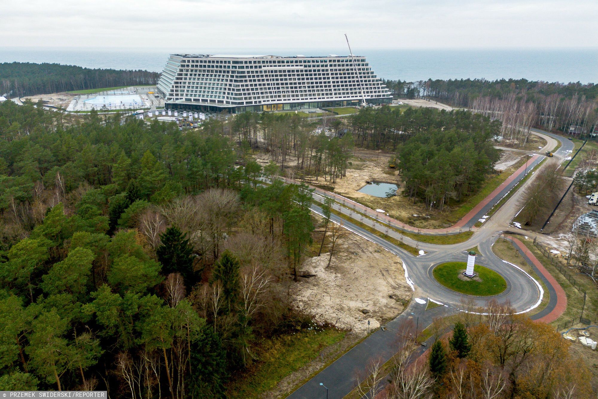 Hotel Gołębiewski w Pobierowie - stan realizacji na połowę grudnia 2023 r.