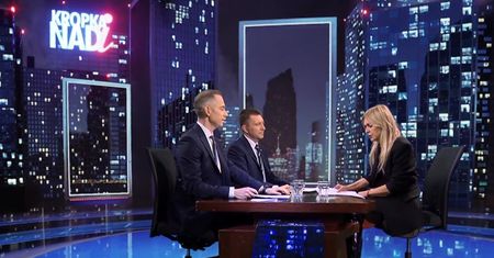 "Nie dotykaj mnie". Schreiber reaguje w studiu TVN24