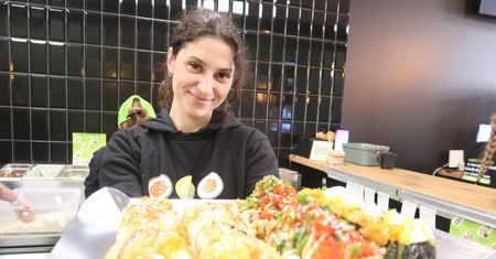 Pierwsza na Dolnym Śląsku restauracja sieci Sushi Poke Go działa w Wałbrzychu. To rodzinna firma pasjonatów sportu