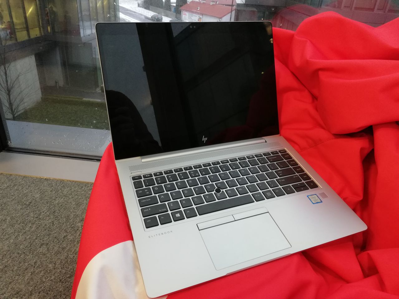 HP EliteBook 840 G5. Czyli jak sprawdza się ekran dotykowy w pracy?
