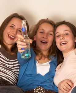 Pijące nastolatki bardziej narażone na nowotwory piersi