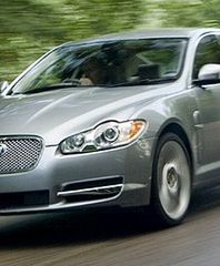 600 KM w Jaguarze XF-R!