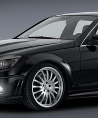 Mercedes C63 AMG na sterydach