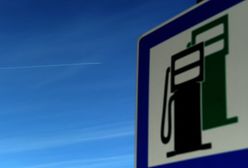 Orlen i Lotos obniżają ceny paliw