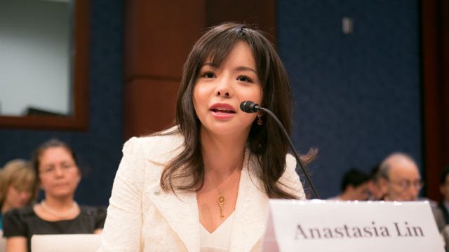 Anastasia Lin występuje przed Kongresem USA