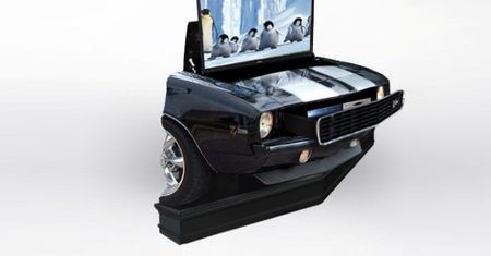 Chevrolet Camaro jako półka pod kino domowe