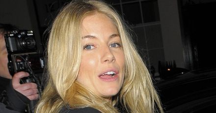 Sienna Miller z dala od recenzji