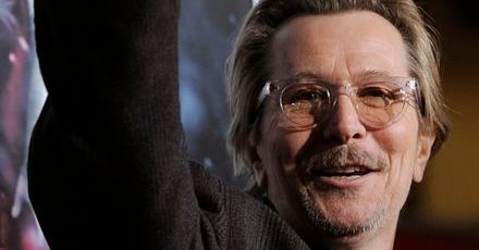 Jak wychowuje Gary Oldman?