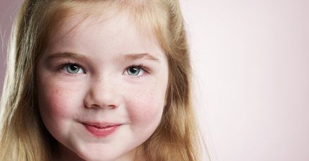 8-latka, której wstrzykiwano botoks, odebrana matce!