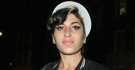 Badania nie wykazały śladu narkotyków w ciele Amy Winehouse