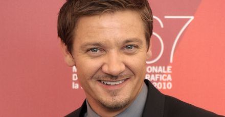 Jeremy Renner wywróci życie do góry nogami