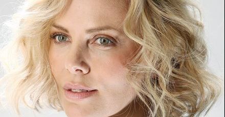 Charlize Theron: Byłam za wielka na modelkę