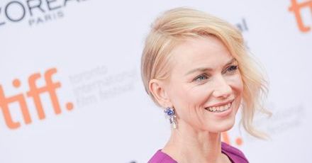 Mroczna tajemnica syna Naomi Watts