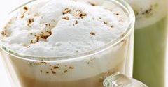 Chai tea latte. Słodkie, pyszne i zaskakująco orzeźwiające