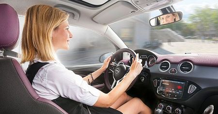 Zużyte tarcze hamulcowe: to one mogą odpowiadać za drgania kierownicy