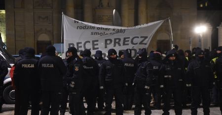 Koszty miesięcznic smoleńskich zależą od zabezpieczeń