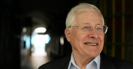 Jerzy Vetulani w szpitalu. Profesora potrącił samochód