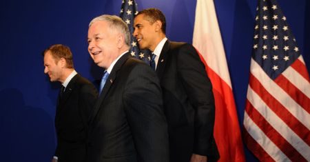 WikiLeaks ujawnia nowe maile ludzi Clinton. Pojawia się wątek Lecha Kaczyńskiego i Donalda Tuska
