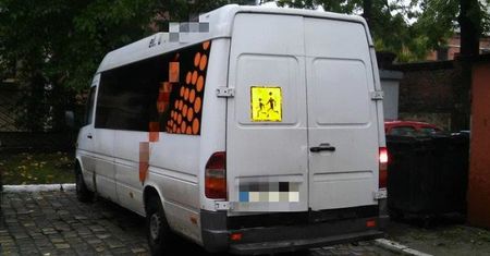 Gimbus był w fatalnym stanie, do szkoły dzieci dojechały taksówkami