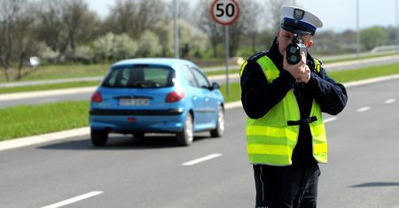 W zabudowanym nie szybciej niż 50 km/h