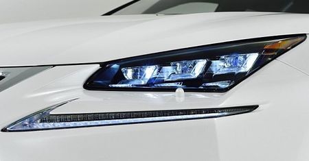 Reflektory LED: droga na oświetleniowy szczyt