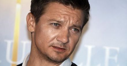 Jeremy Renner z byłą i ciężarną
