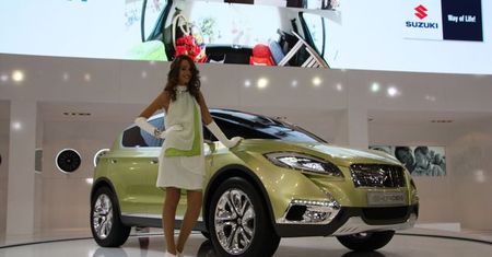 Motor Show w Brukseli bez skąpo odzianych modelek