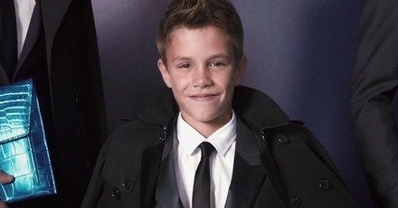 Romeo Beckham poszedł w ślady ojca... i nie chodzi o piłkę
