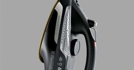 Żelazka 5Safety oraz dzbanki do filtracji wody AquaSense marki Electrolux