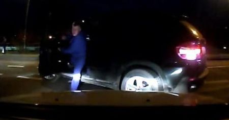 Śląscy policjanci czekają na filmiki z przejawami agresji na drodze