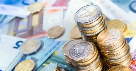 Siła złotego i indeksy PMI ze strefy euro