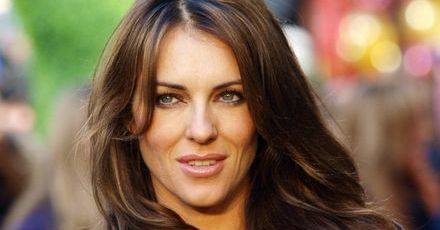 Elizabeth Hurley w rodzinie królewskiej