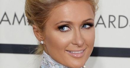 Paris Hilton wraca do muzycznego życia