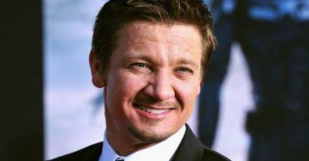 Jeremy Renner opowie o obu wojnach światowych