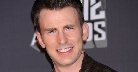Chris Evans będzie nadal grał
