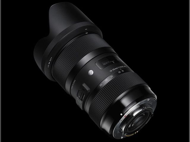 Sigma uwalnia obiektywy