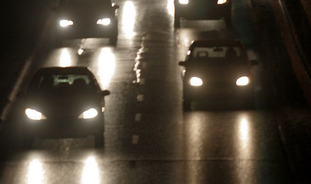 Większość aut w Polsce ma źle ustawione reflektory