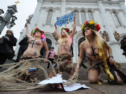 Co pokazują nagie feministki z organizacji Femen?