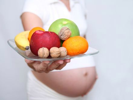 Połowa Polek nie zmienia diety podczas ciąży