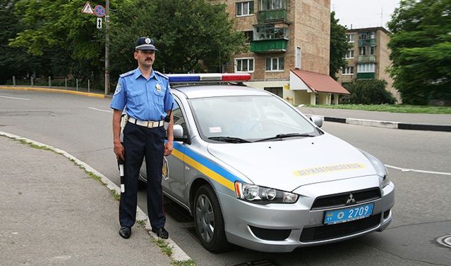 Fałszywe patrole drogówki na Ukrainie