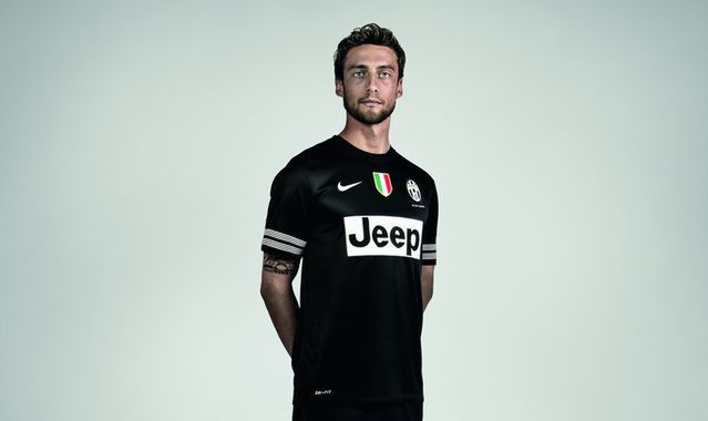 Piłkarze Juventusu zagrają z logo Jeepa na koszulkach