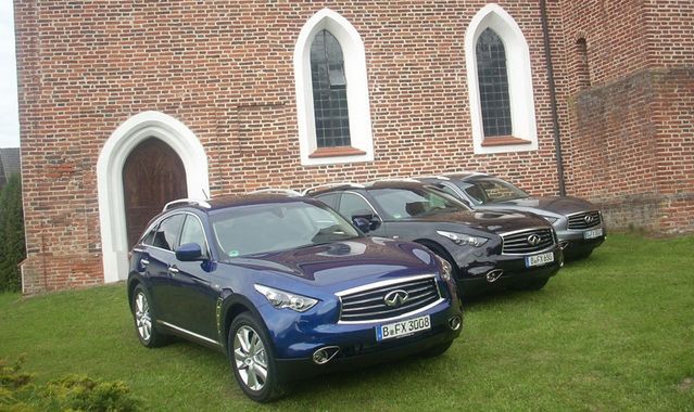 Infiniti FX: Upiększanie bestsellera